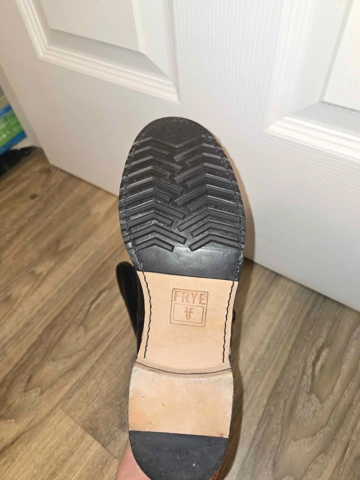 FRYE Boots size 6 or 7 - photo 4