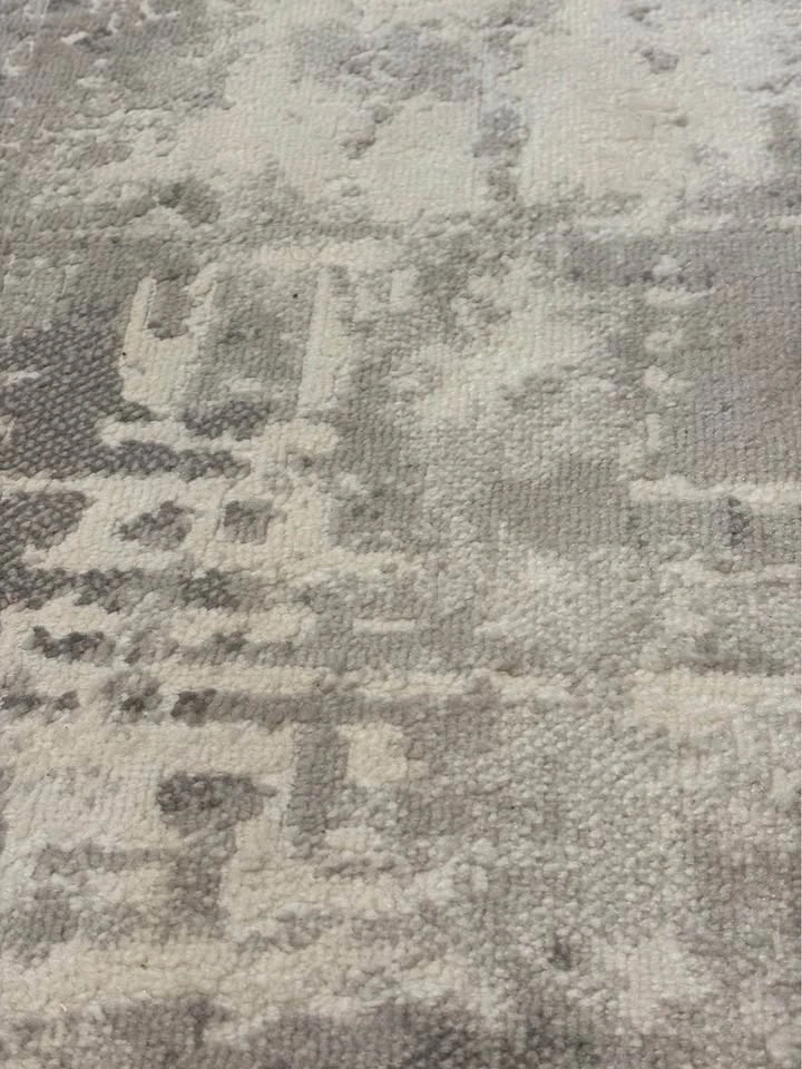 Grey/white textured area rug 5 ft 3 in. x 7 ft. - photo 2
