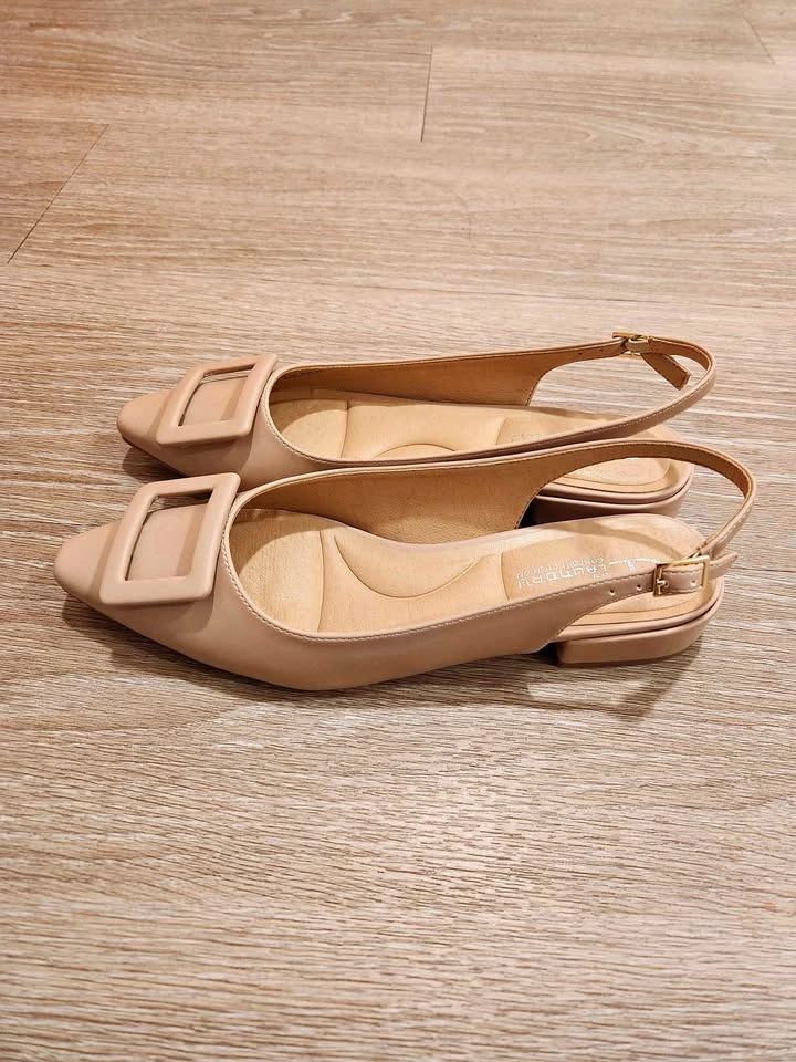 Women Slingback Flats - Size 8 - Excellent Condition