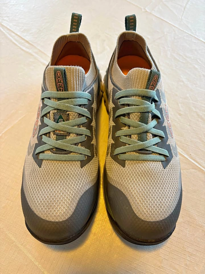 Keen Utility Women's Vista Energy Shift Safety Shoes - Carbon To
