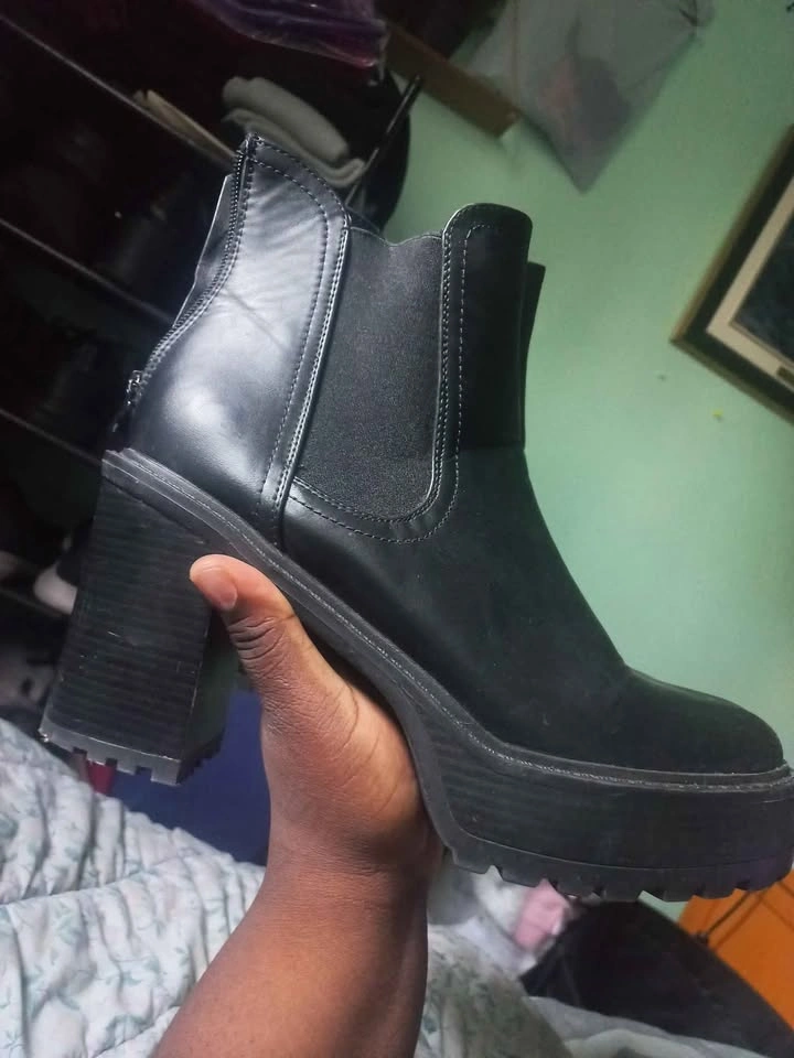 Size 12 Ankle Boots - photo 2