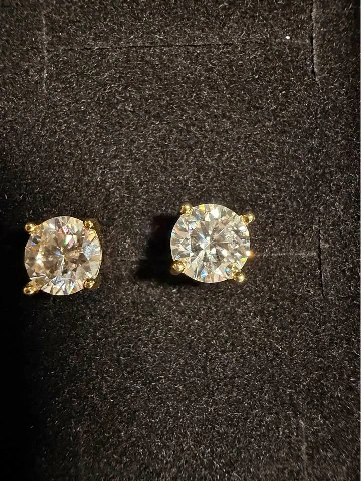 Moissanite Diamond Stud Earrings - 2CT - Gold - New