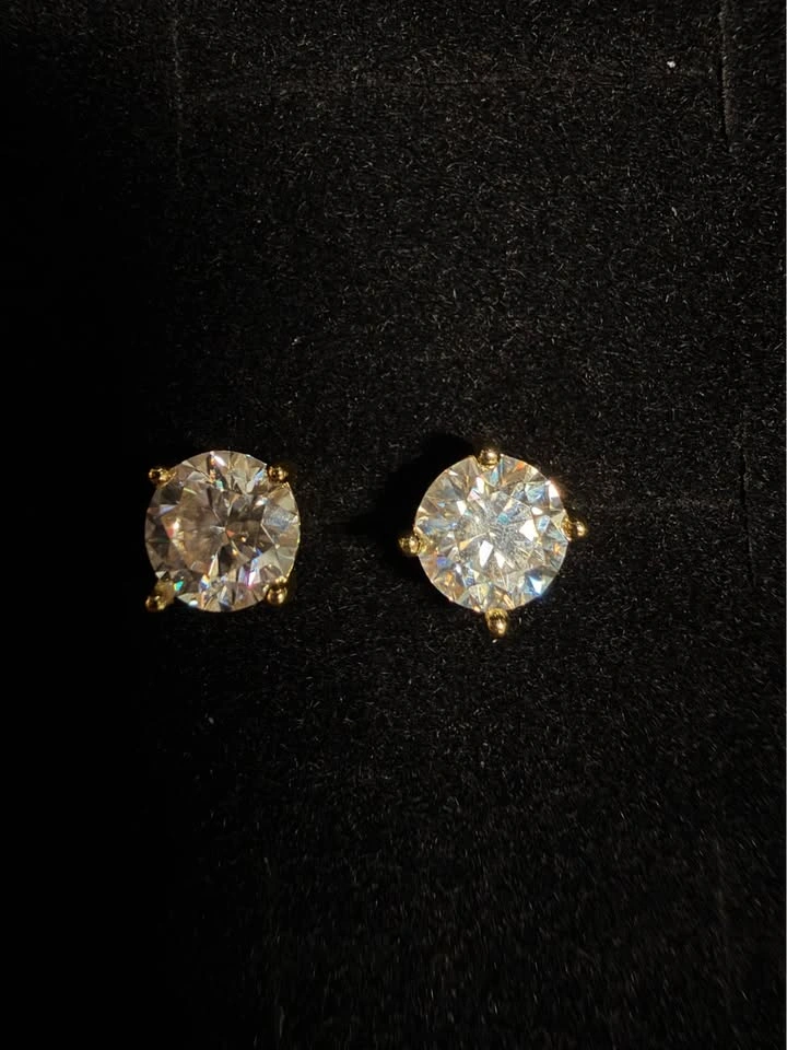 Moissanite Diamond Stud Earrings - 2CT - Gold - New - photo 4