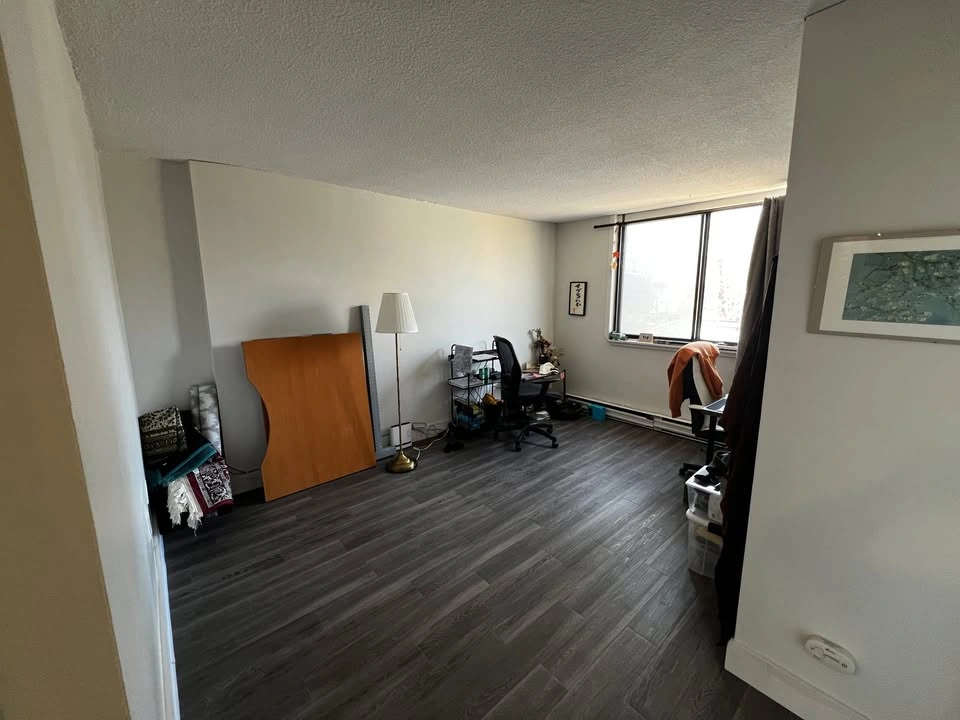 1 Bed 1 Bath Apartment/Condo for Lease Takeover - photo 3