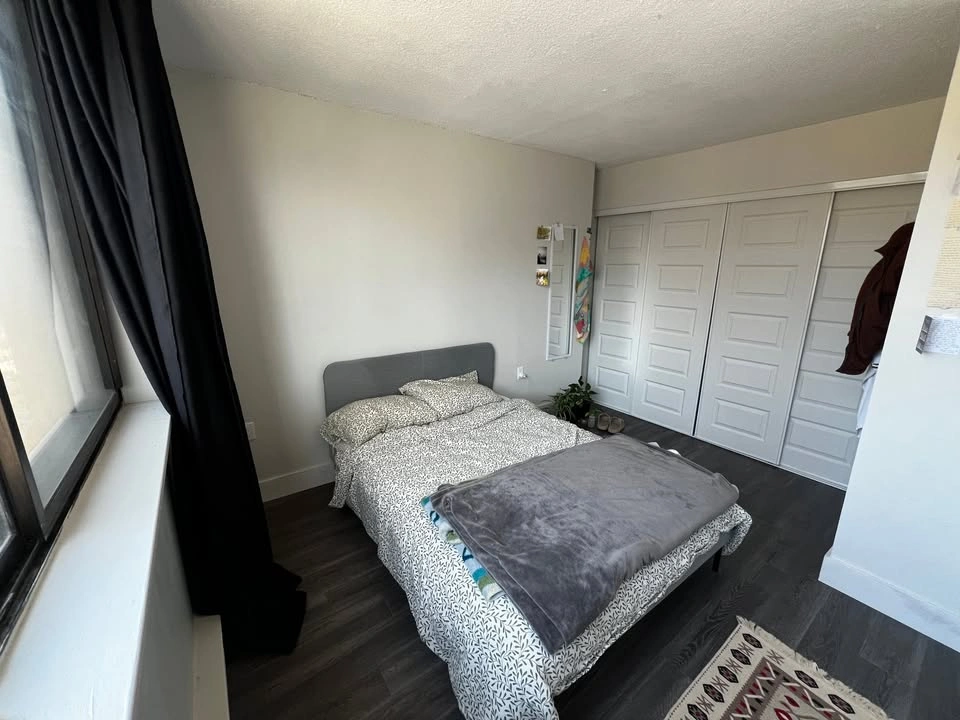 1 Bed 1 Bath Apartment/Condo for Lease Takeover - photo 4