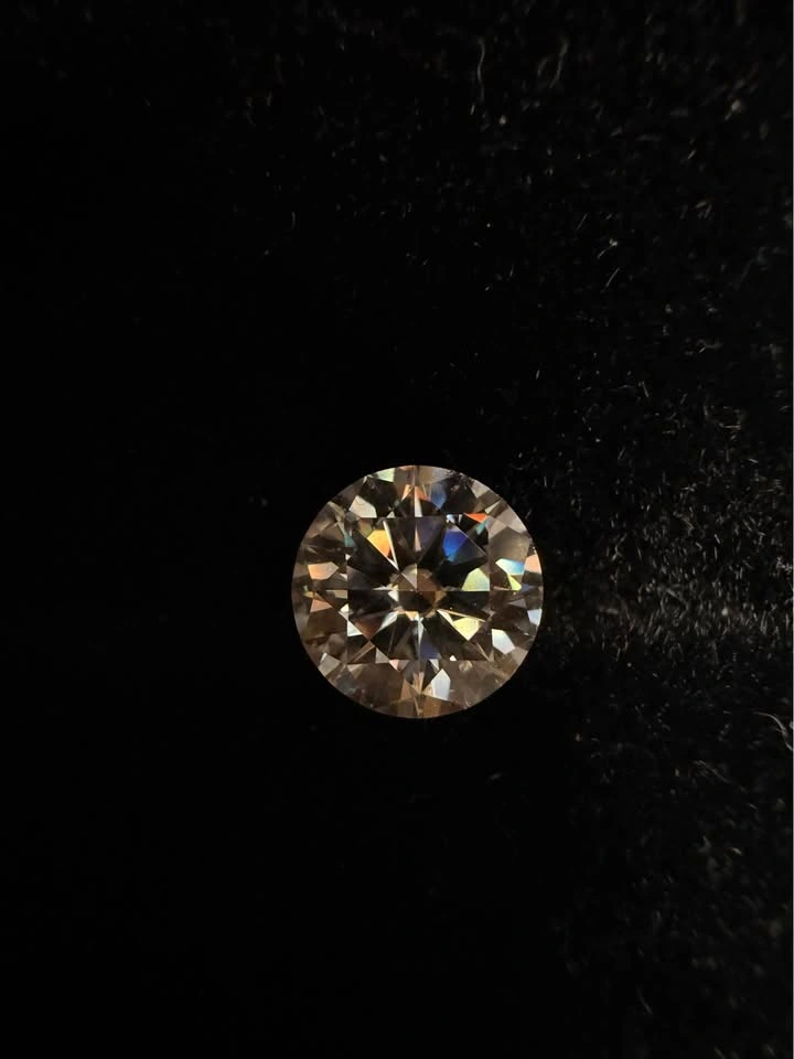 2CT Total Moissanite Gemstone - 6.5mm - VVS - D Color - Super Sp - photo 3