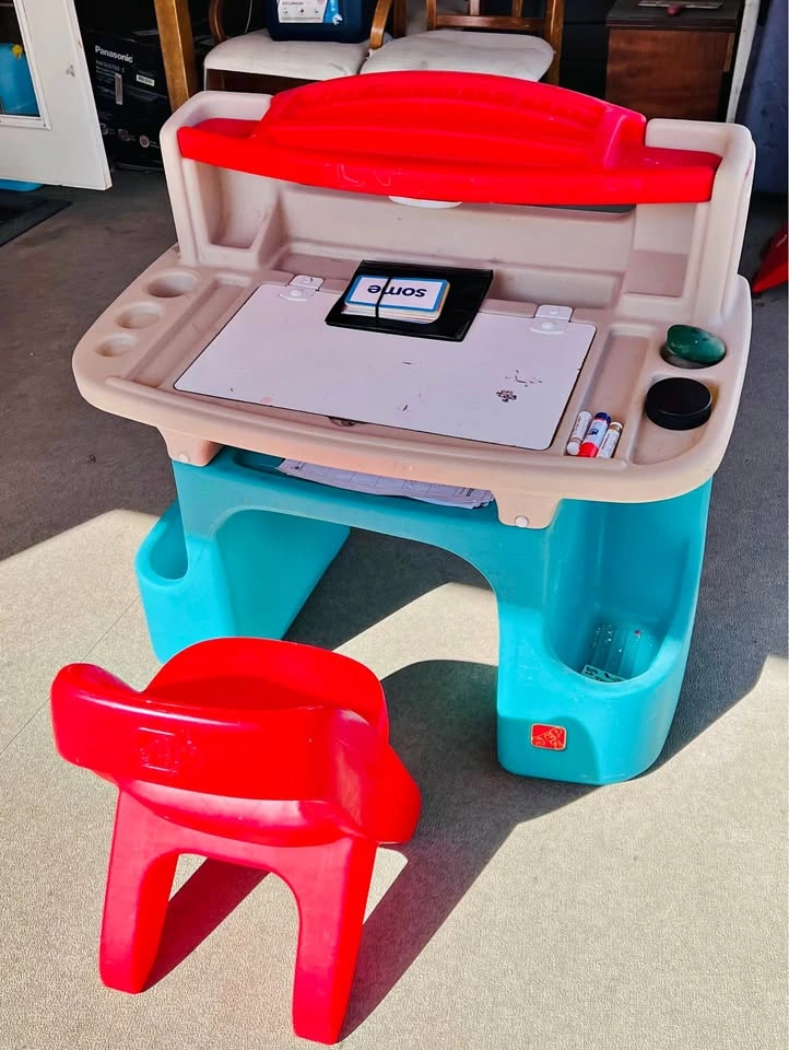 Step 2 Art Master Activity Desk