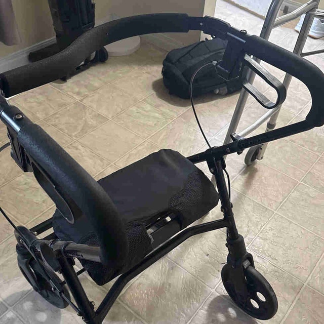 2 Walkers and Bathtub Chair