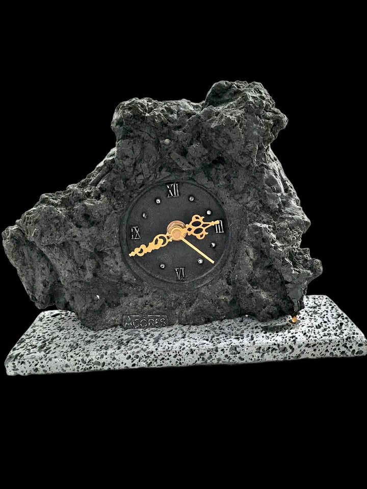 Real working LAVA ROCK Clock