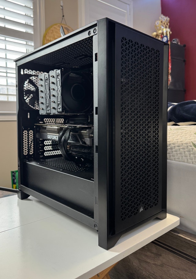 Gaming PC: Ryzen 7 8700F + RTX 3070Ti + 16GB DDR5