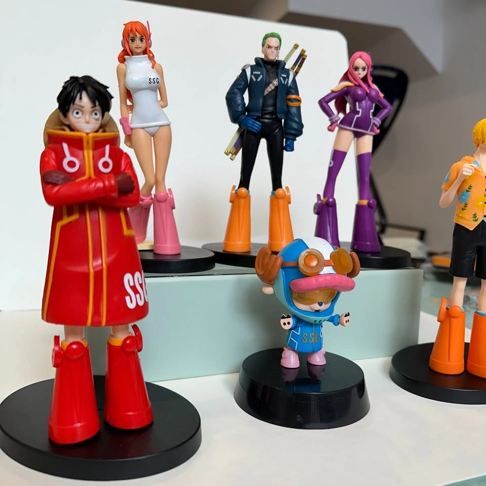 One Piece Egghead Arc Figurines - photo 3