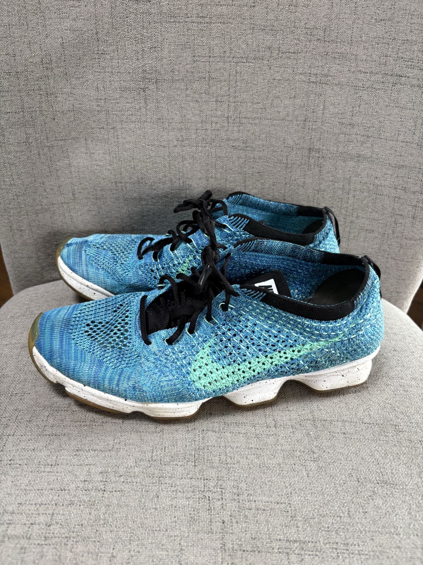 Women's Shoes Size 9 - $10 - photo 2