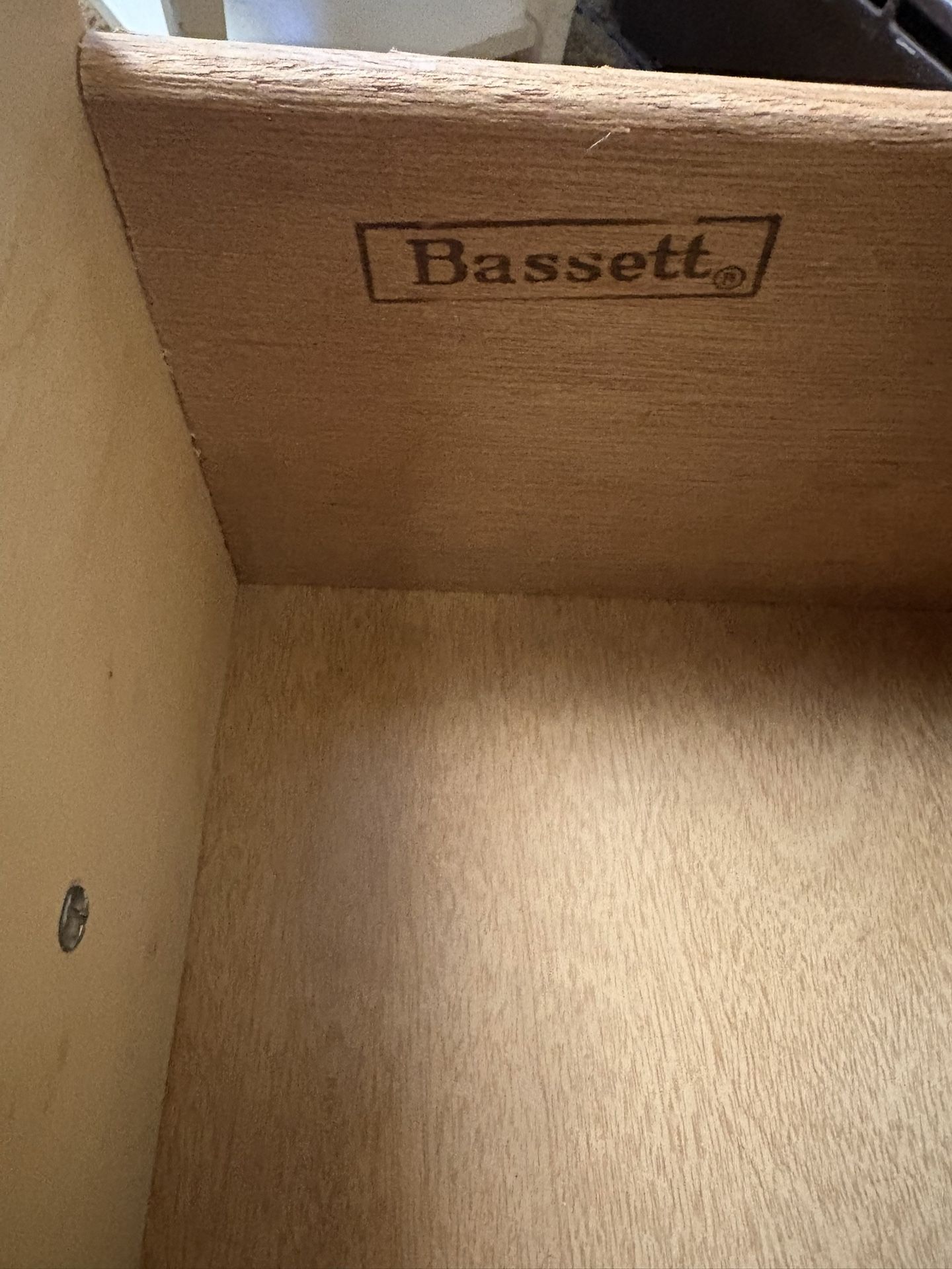 Bassett Vintage Bedroom Set $1000 - photo 2