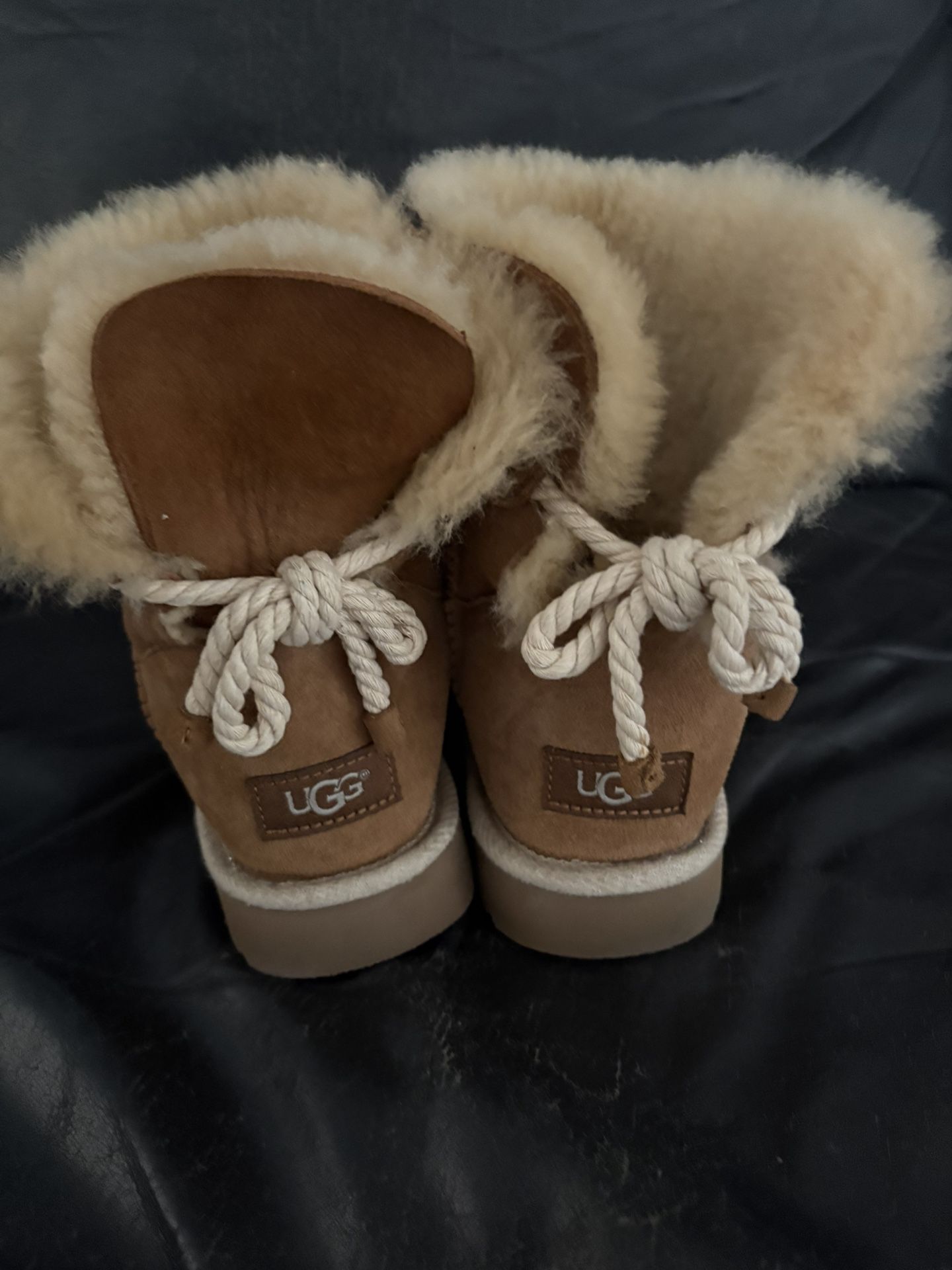 Ugg Women Size 9 $50 - photo 2