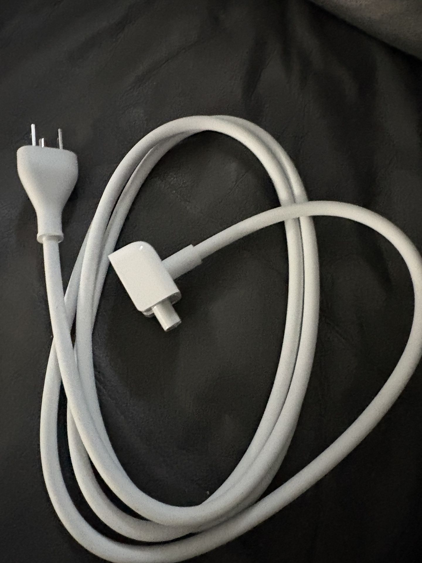 Apple Adapter New