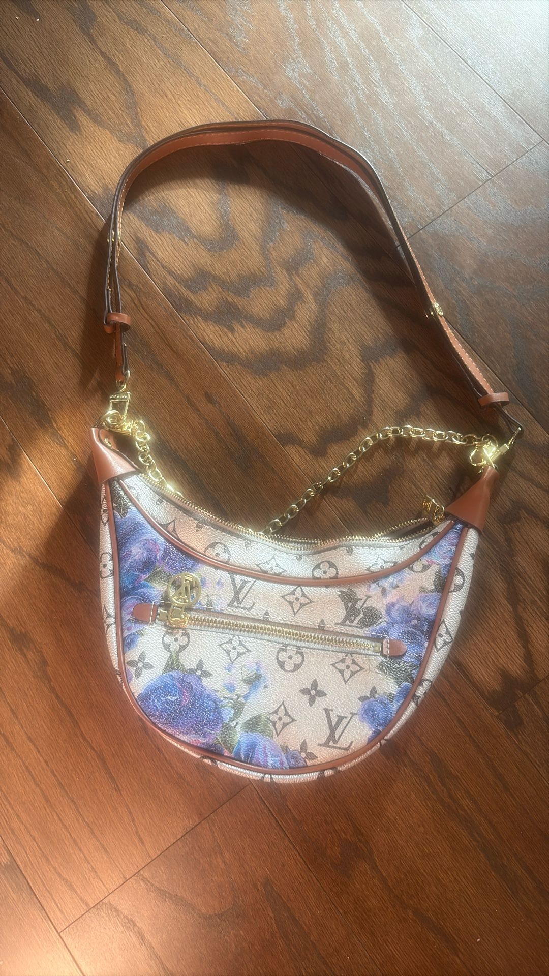 Small Handbag $10 - photo 2