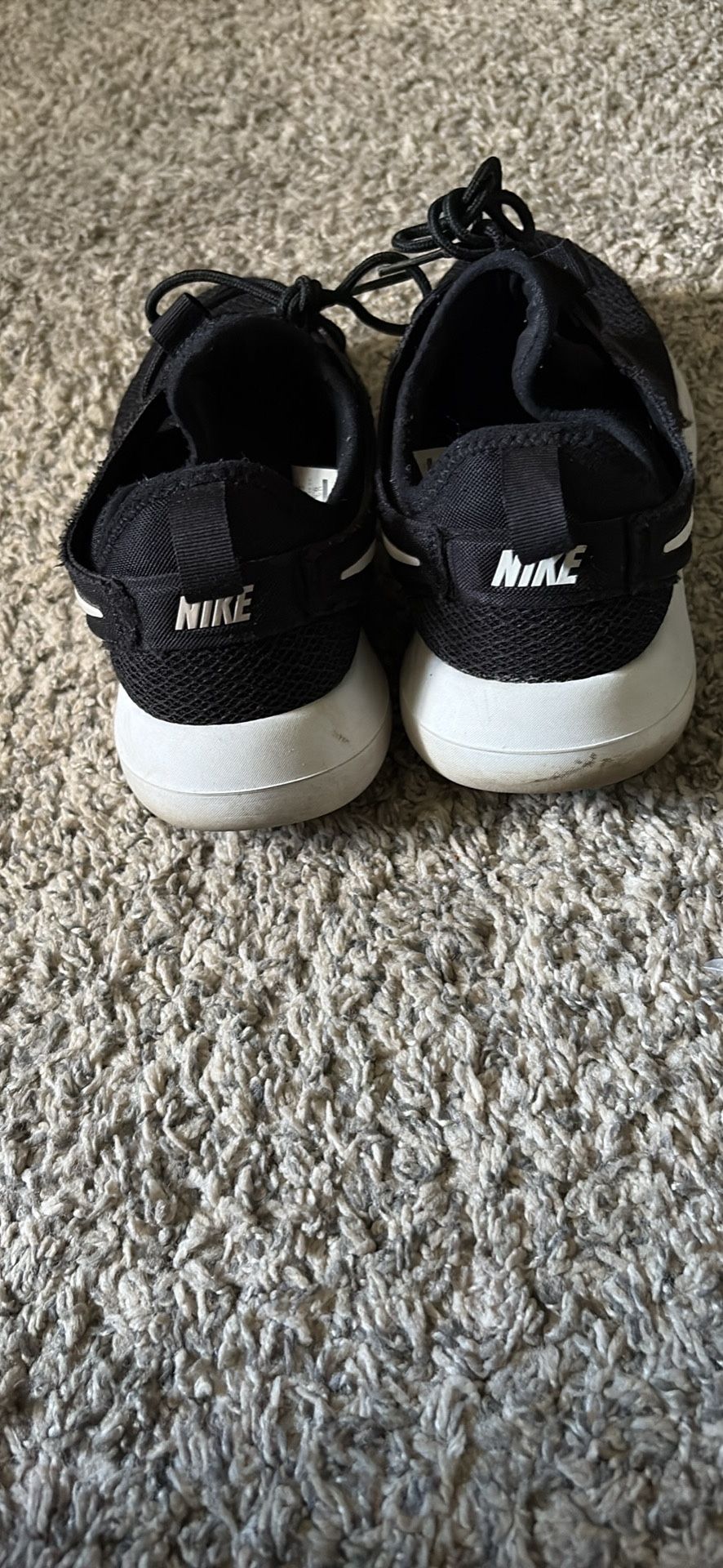 Nike Women's Shoes Size 9.5 - photo 3