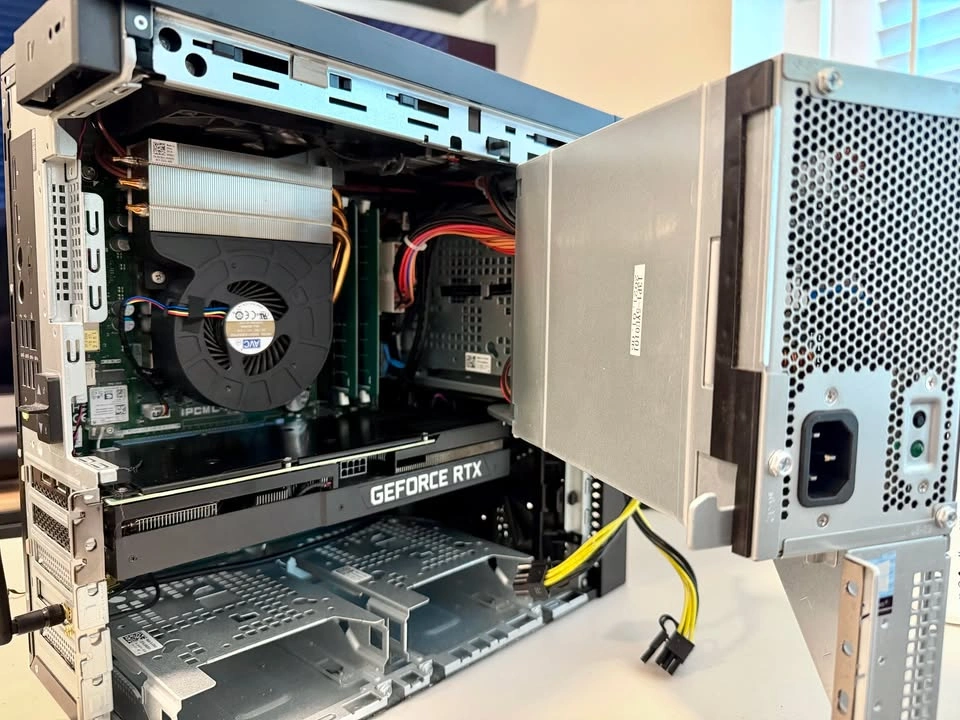 Dell Precision Workstation i7-10700K 32GB RAM 1TB SSD + KB/Mouse - photo 4