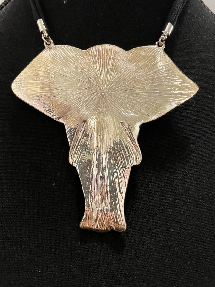 Silver elephant necklace on a black cord - photo 4