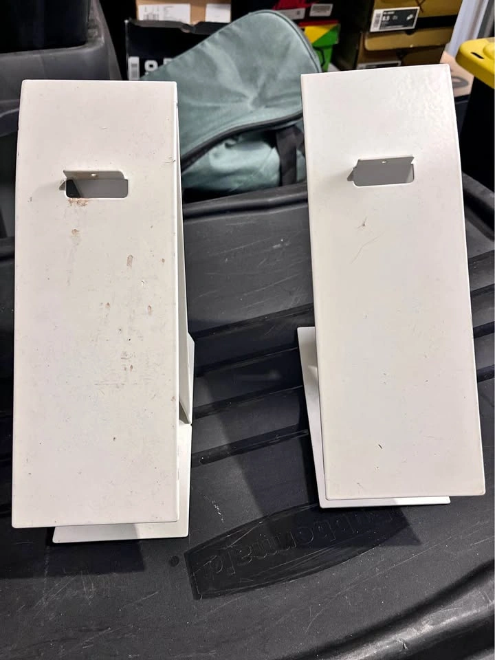 Set of 4 White Shoe Display Holders