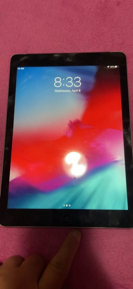 Apple iPad Air (Model A1475) for sale - photo 2