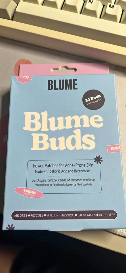 Blume Buds Acne Patch (19 left) thumbnail