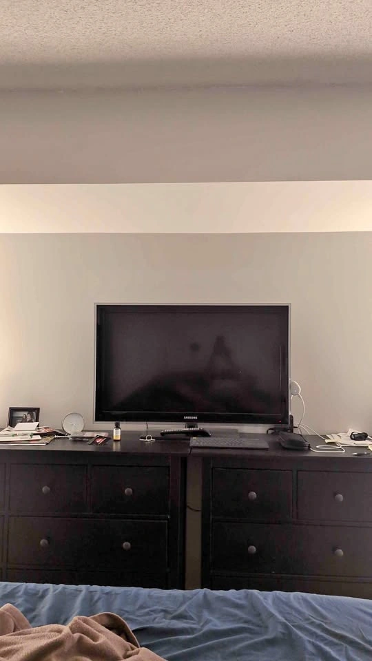 Samsung 32" LCD TV - 055 Series