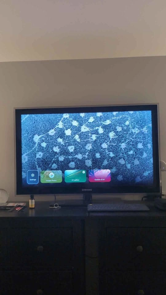 Samsung 32" LCD TV - 055 Series - photo 2