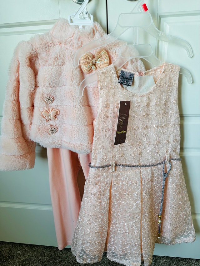 Brand New 3 Piece Dress 3T-4T