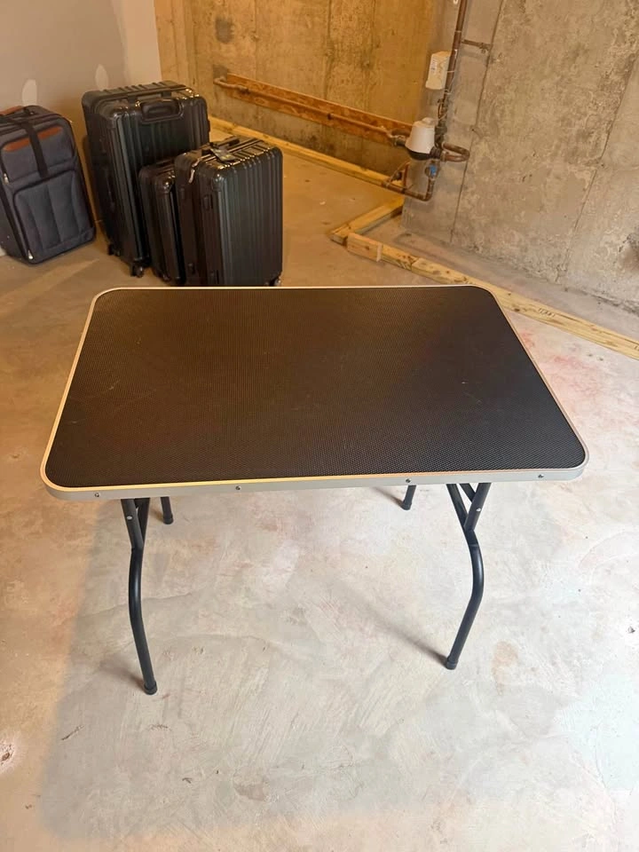 Adjustable Grooming Table for Dogs