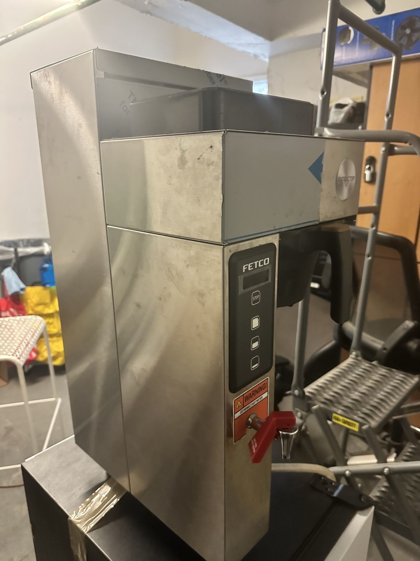 Fetco CBS-1131-V+ Coffee Brewer 1x1.5 kW/100-120V - photo 4