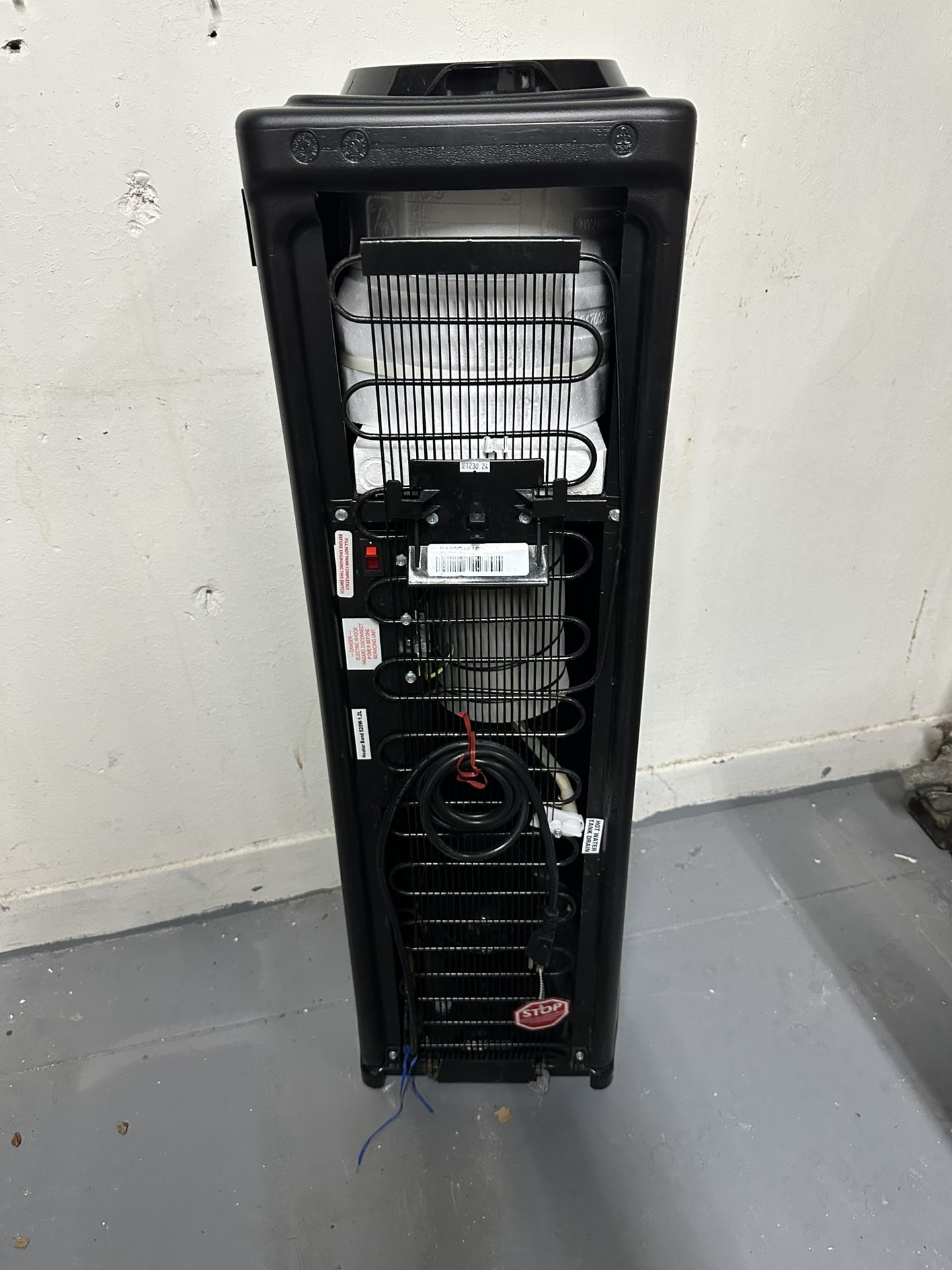 Oasis Water Dispenser - photo 4