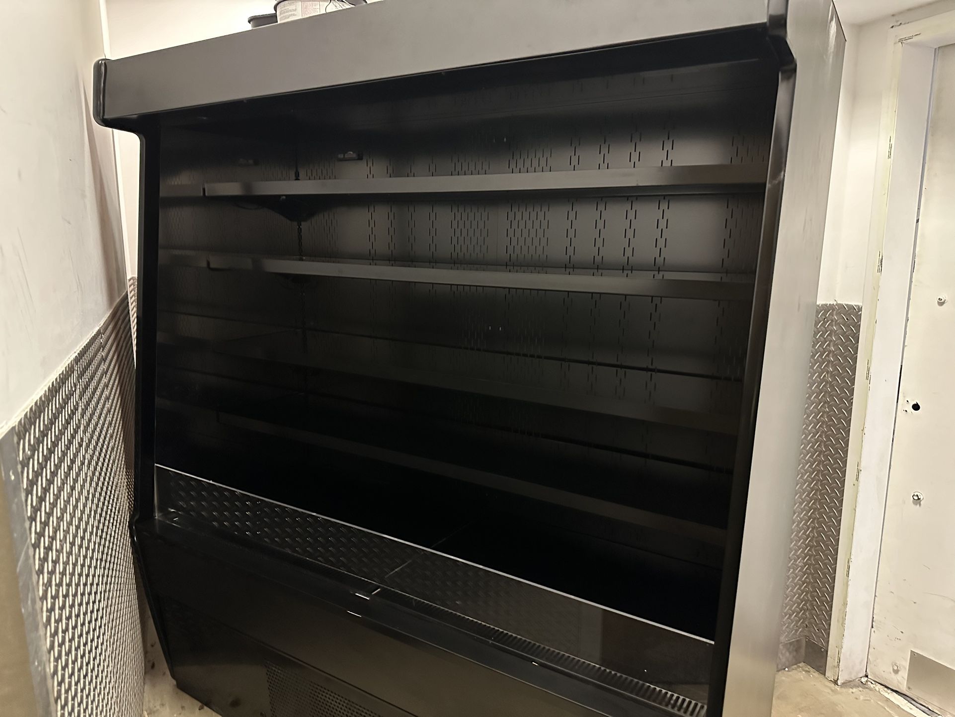 CO67R Oasis Black 71" Air Curtain Merchandiser 208 - photo 2