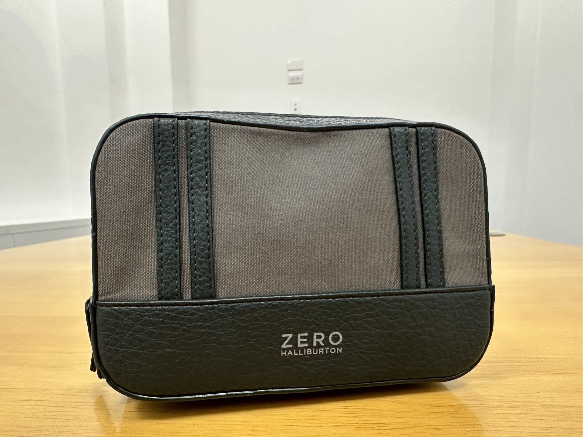 ZERO Halliburton The Journal Soft Nylon Travel Bag - photo 2