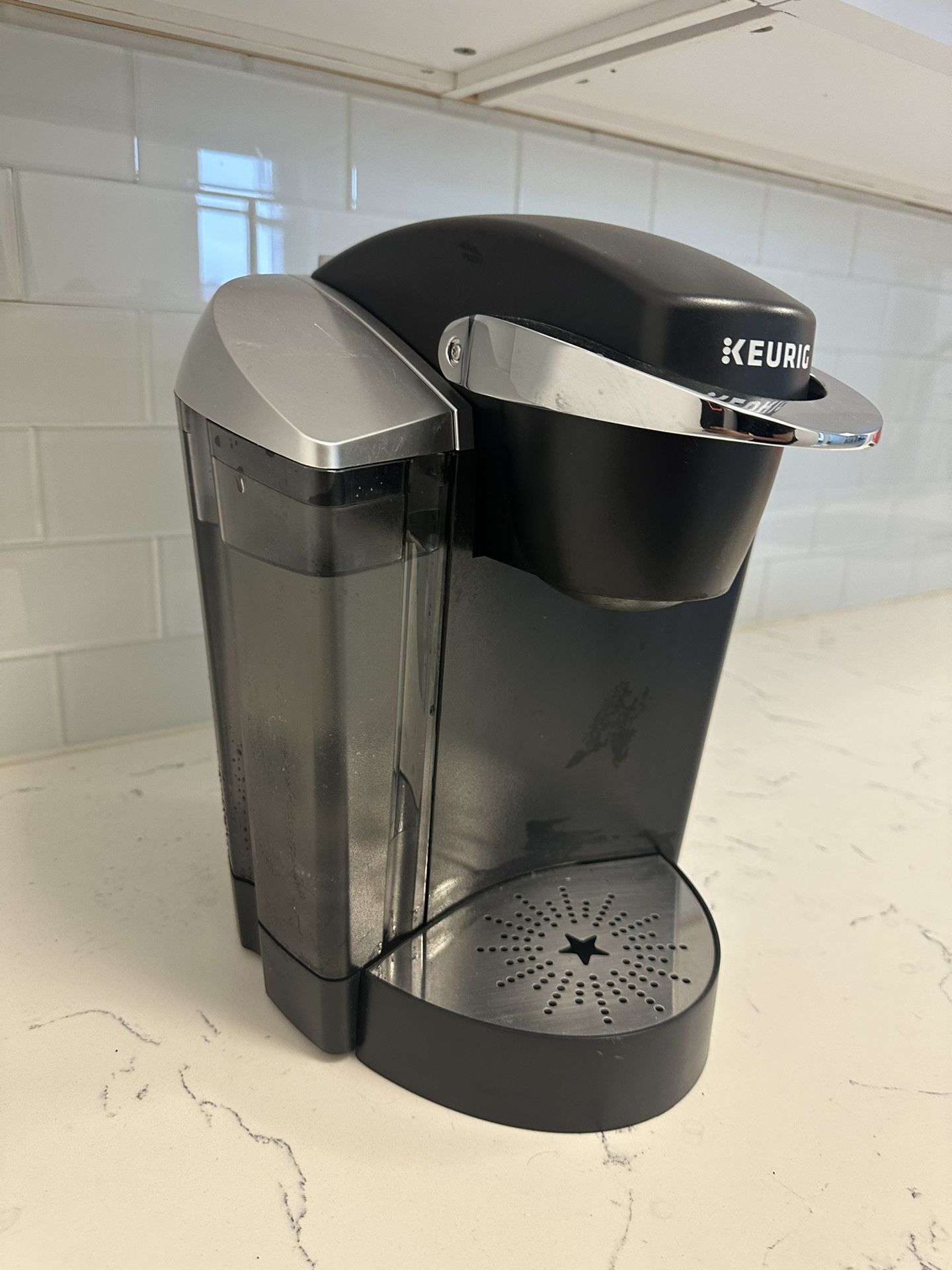 Keurig 23140 K140 Commercial Brewer, 18 X 11.4, Black/silver - photo 2