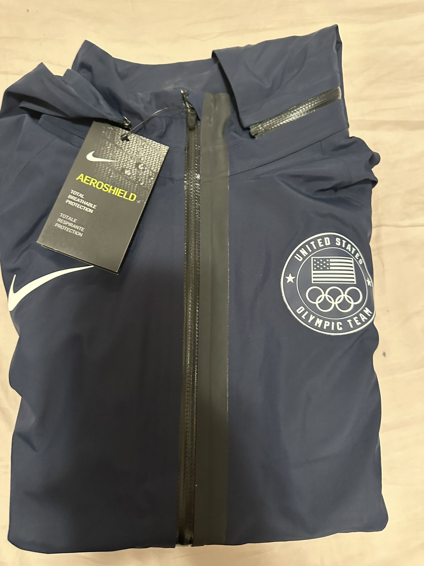 Nike Aeroshield US Olympic Team Soft Shell Full Zip Hooded Jacke