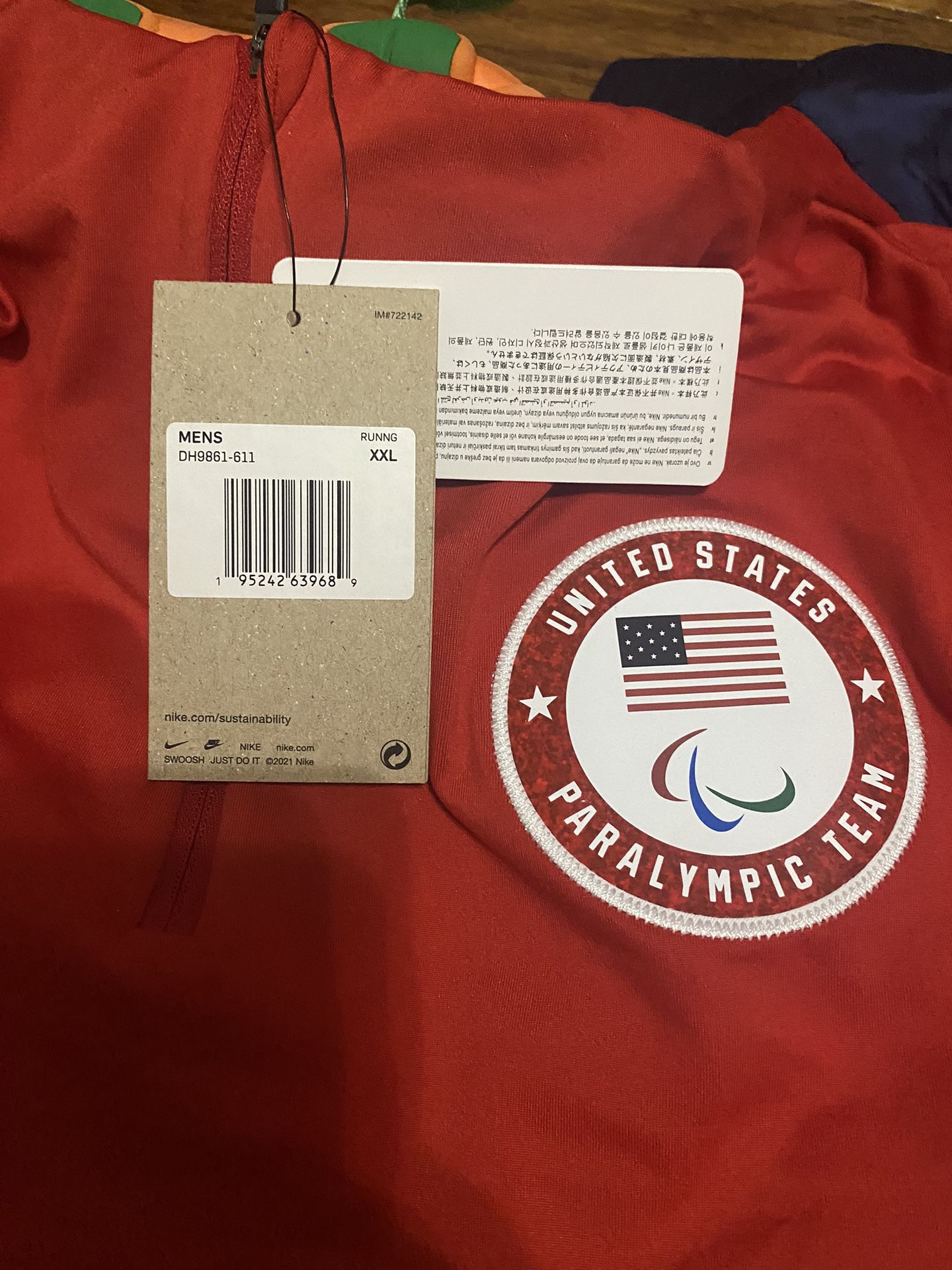 Nike Team USA Paralympics Red Team Quarter-Zip Pullover Top - photo 5