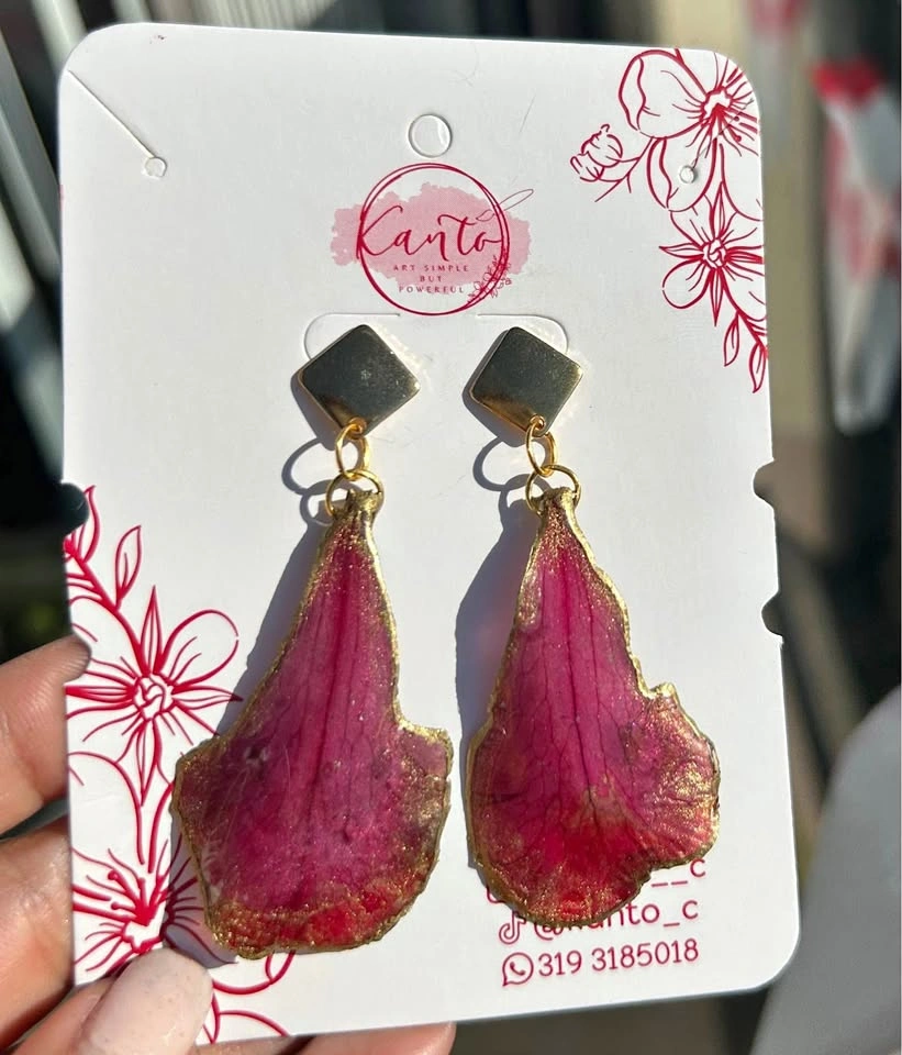 Petals Speak Earrings - Natural Dried Petals
