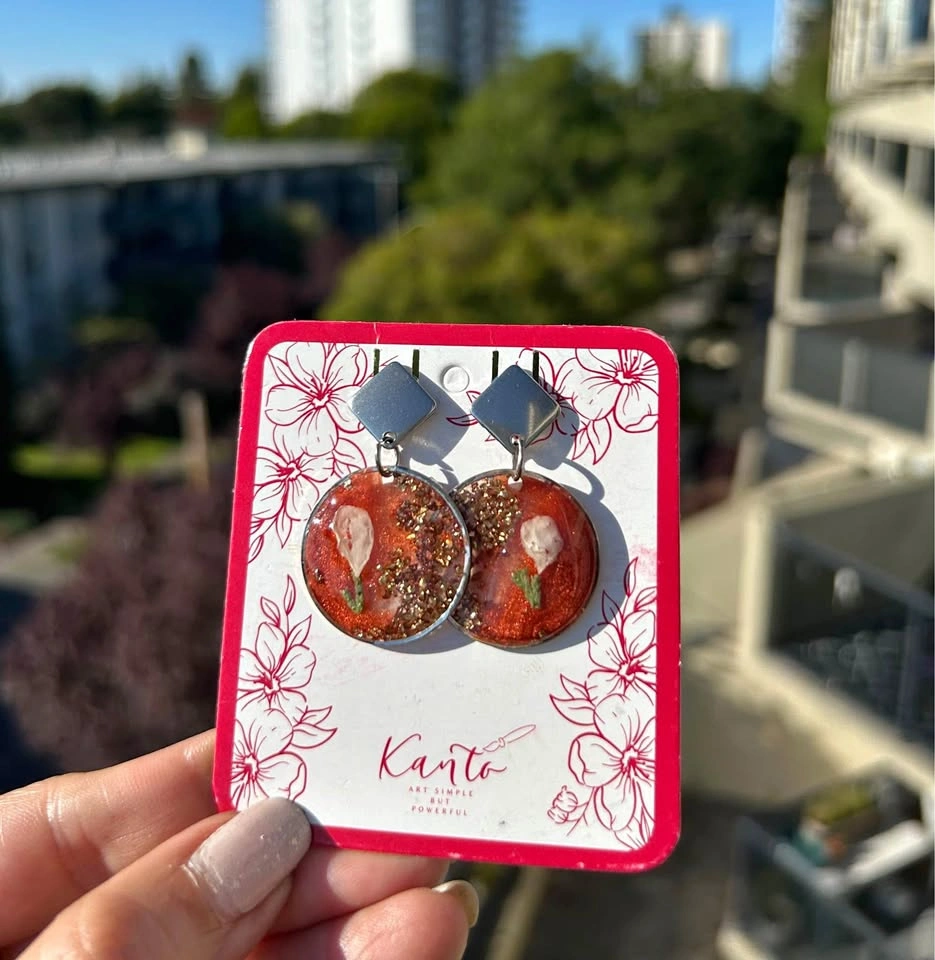 Bloom in Fire. Real flower earrings in copper color