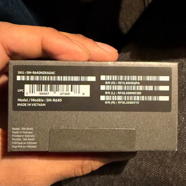 Authentic Samsung Galaxy Buds4 Pro - photo 2