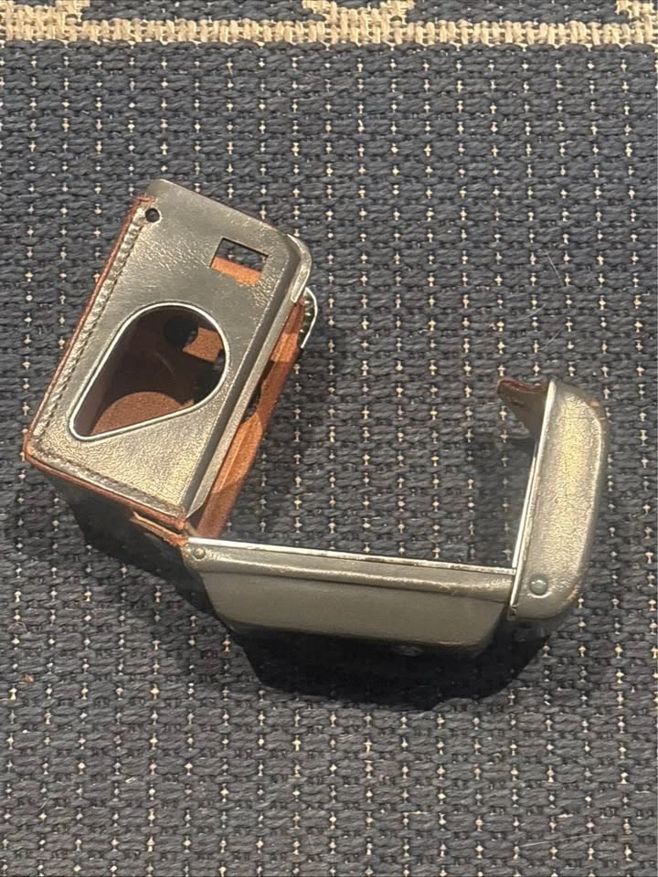Yashica 44 Camera Case - photo 5