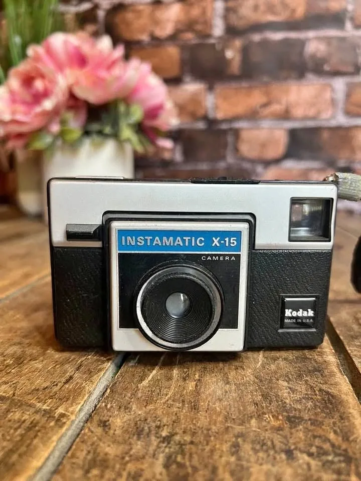 Kodak Instamatic X-15 1970's Vintage Camera With Wrist Strap