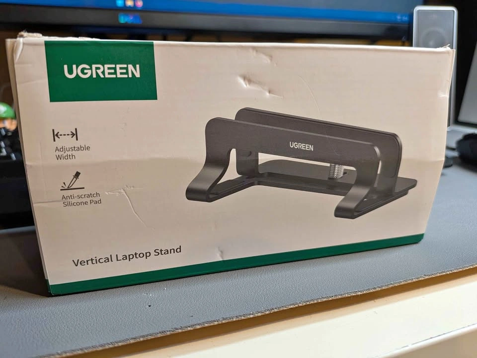 Ugreen Vertical Laptop Stand