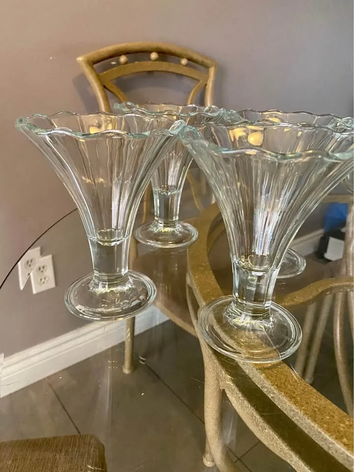 Vintage Italian Ice Cream Cups image indicator(2)