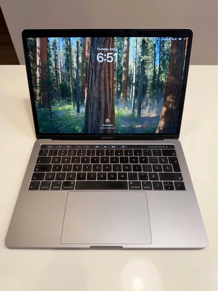 MacBook Pro 13” 2018 - 256 GB (Space Gray)