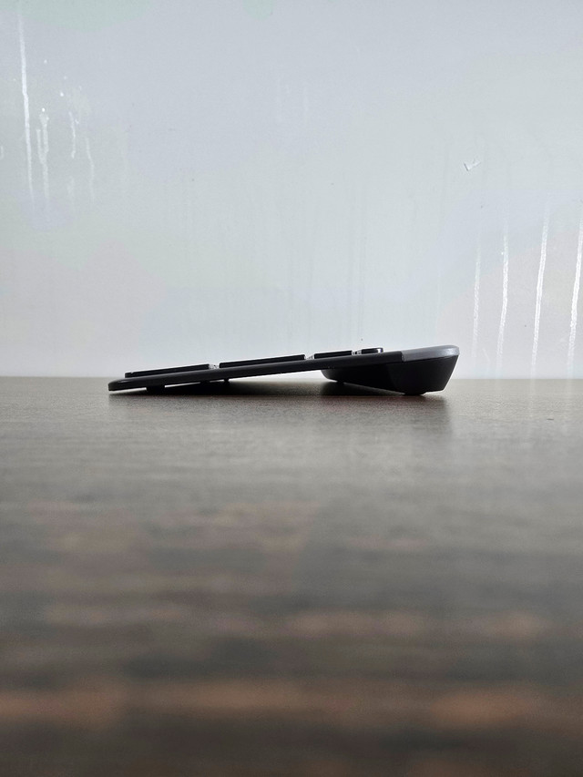 Logitech MK470 Slim Wireless Keyboard - photo 2