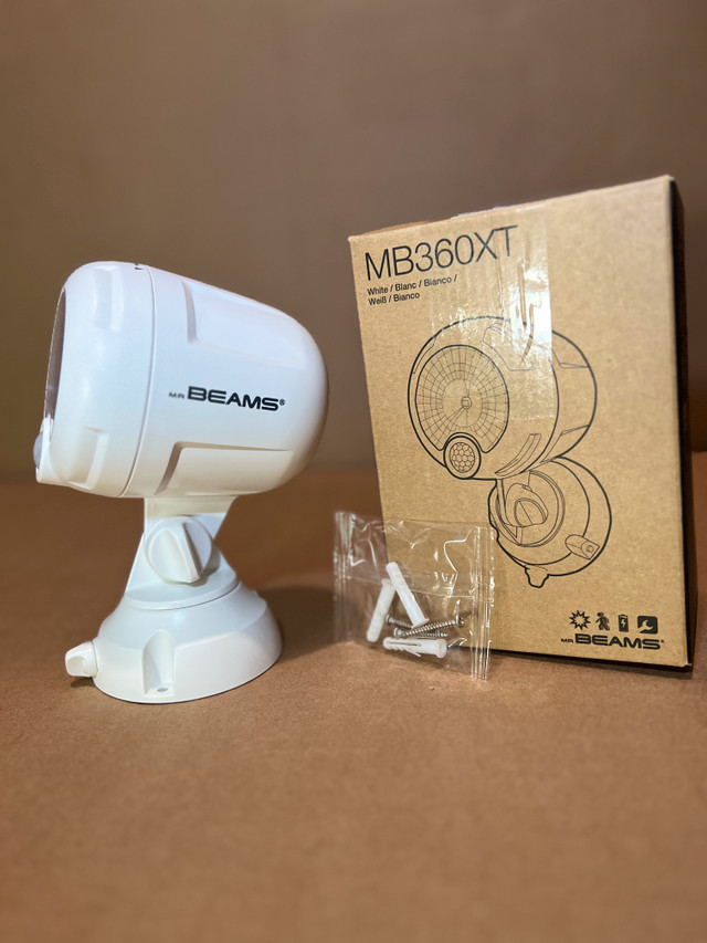 Beams Motion Sensing LED Spotlight