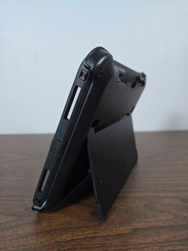 OtterBox Defender Series Case for iPad 10th Gen - photo 2