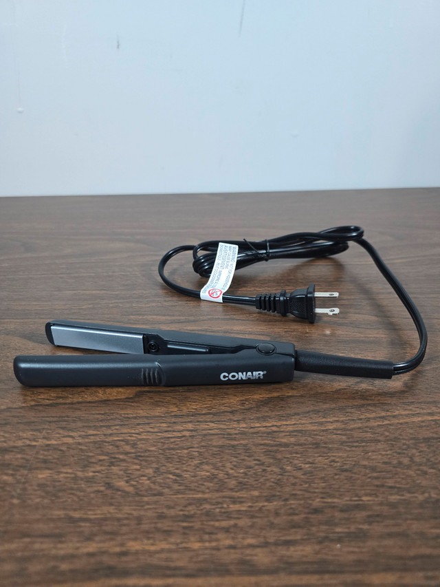 Conair Mini Pro 1/2-Inch Hair Straightener - Like New - photo 2