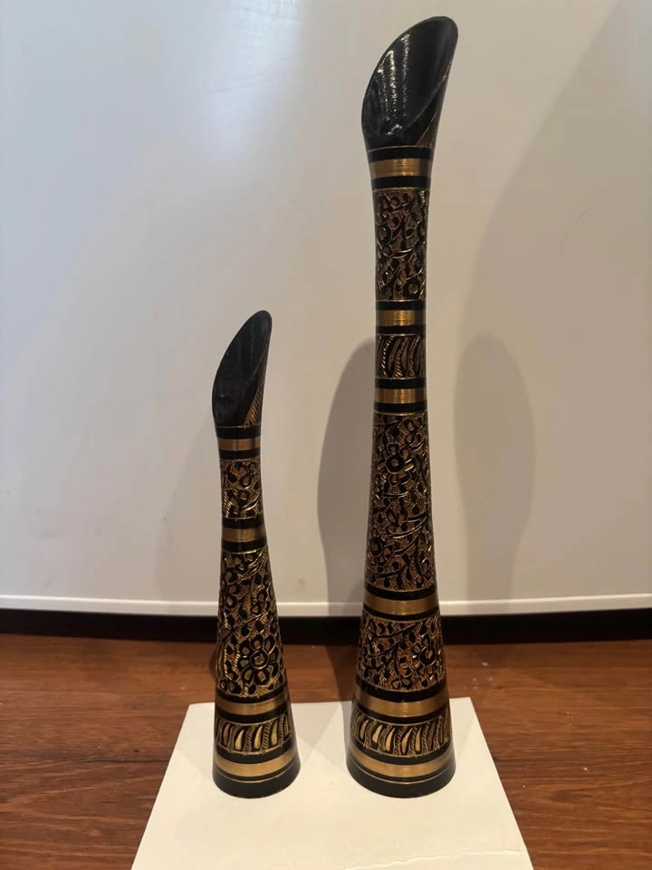 Vintage Indian Hand-Etched Black & Gold Brass Vases - Pair - photo 2